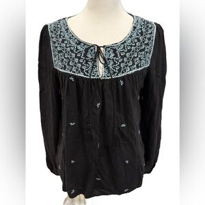 Forever 21 Floral Embroidery Tie Neck Billow Sleeve Blouse. XS